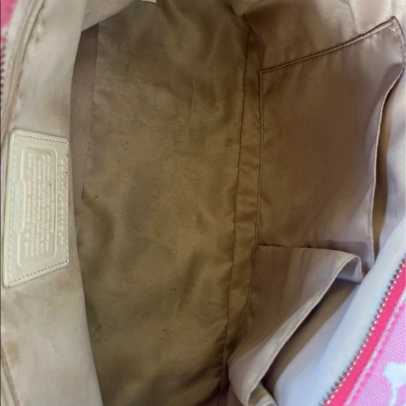 Authentic pink and cream Coach Signature Gallery Tote East/West Style # F17726 - Picture 8 of 8